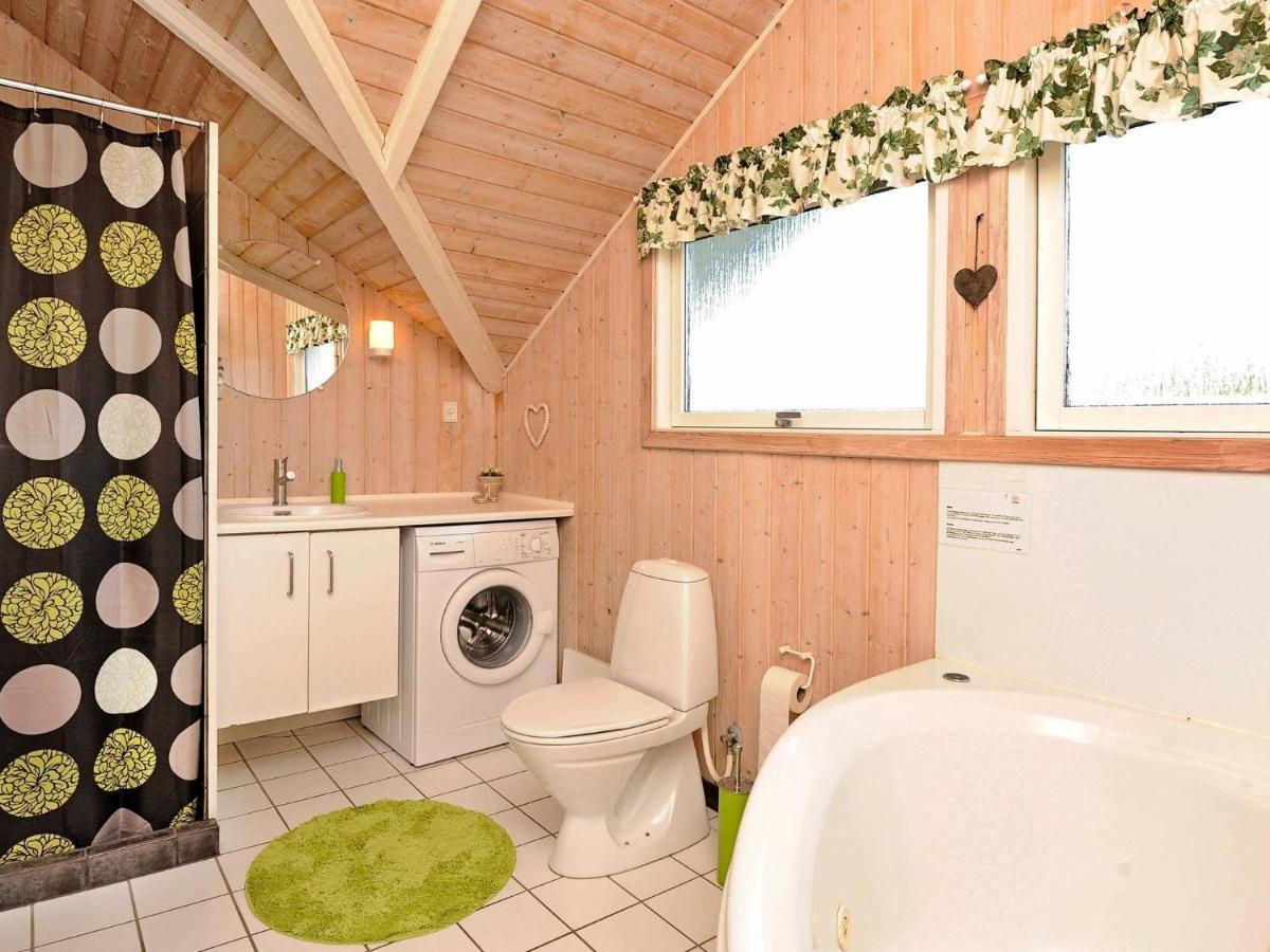 8 Person Holiday Home In Hejls Dış mekan fotoğraf